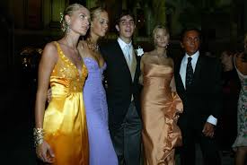 Lavinia borromeo is on facebook. Jaki Elkann Lavinia Borromeo Grande Festa Per I 10 Anni Di Matrimonio