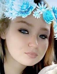 Savannah Hawk's Instagram, Twitter & Facebook