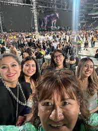 Shakira2025❤️💃🏻 @karifavela