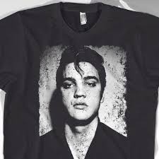 Amazon Com Elvis Presley T Shirt The King Tshirt Rock And Roll Tee Shirt Vintage Music Mens Womens Gift Memphis Tennessee R B Blues Graceland Crewneck Sweater Handmade