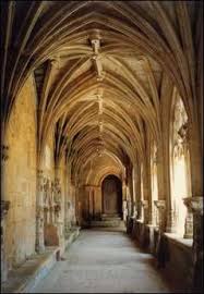 Ceramiques Dessins Et Objets D Art Abbaye Cloitre Guerre De Cent Ans