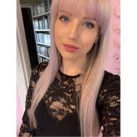 Tabby Lee's Instagram, Twitter & Facebook