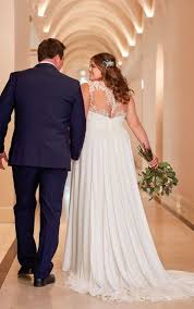 Plus size wedding dresses can be difficult to find, but have no fear! Sweet Beach Wedding Dress Wedding Dresses Summer Wedding Dress Beach Summer Wedding Dress