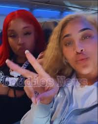 Kash with a post about Ivori and hoodbaby Stunna in the comments laughing 😭