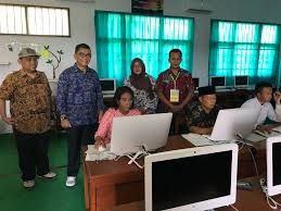 Check spelling or type a new query. Menteri Susi Lulus Ujian Paket C Dan Dapat Ijazah Begini Ceritanya Okezone News