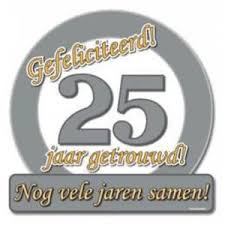 25 Jaar Getrouwd Versiering Slingers En Deco Feestartikelen Nl