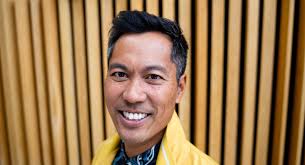 Tag: christian strand