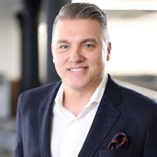 Travis Dalton's Instagram, Twitter & Facebook