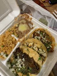 Elliott bambrough is in wicker park for some fish tacos in a uniquely infused tortilla. 10 Best Mexican Restaurants To Visit In Chicago For Legendary Fish Tacos Urbanmatter