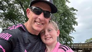 Curtis Bristow's Instagram, Twitter & Facebook