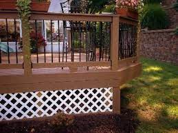 Wooden lattice and vinyl lattice offer their own advantages and disadvantages. Pin By The Hansens On Dream Yard Deck Skirting Deck Lattice Lattice Deck