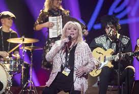 Jump to navigation jump to search. Kikki Danielsson Hyllas Efter Forsta Testet I Melodifestivalen 2018