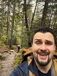 Cecelia Hogan's Instagram, Twitter & Facebook