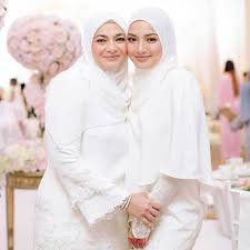 People who liked neelofa mohd noor's feet, also liked Neelofa Neelofa Hijab Lofa I Love You So Much Mama I Pray The Operation Goes Well Insyaallah I Ll See Muslimah Fashion Outfits Malay Wedding Dress Fashion