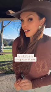 Renee Blair (@reneeblairmusic)