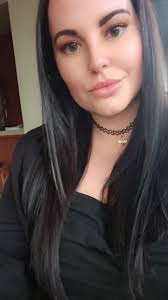 Hi 👋 , I'm vicky, I'm from manchester 🇬🇧. , I'm looking for new friends  or even just a friend to game with 🎮 , I few I enjoy are dbd, fn, sot &  cod, but i play almost anything and I'm always looking ...