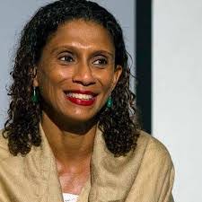 Elizabeth Walcott's Instagram, Twitter & Facebook