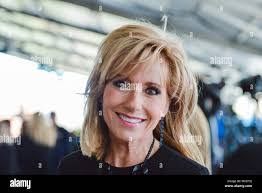 Wanda Hector's Instagram, Twitter & Facebook