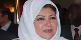 أكدت الفنانة عفاف شعيب، أنها تحب الفنانة نجوى فؤاد وترى رقصها به شياكة ورقي، كما أنها شخصية راقية ومحترمة جدًا، ولا تلتفت إلى جانب الرقص في حياتها. Ø¹ÙØ§Ù Ø´Ø¹ÙŠØ¨ ØªØ±ÙŠÙ†Ø¯ Ø¨Ø³Ø¨Ø¨ ØªØµØ±ÙŠØ­Ø§ØªÙ‡Ø§ Ø·Ù„ÙŠÙ‚ÙŠ Ø®Ø§Ù†ÙŠ Ù…Ø¹ Ø§Ù„Ø³ÙƒØ±ØªÙŠØ±Ø© ØµÙˆØ±