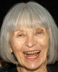 Nettie Wall's Instagram, Twitter & Facebook