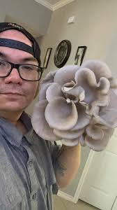 Hi! I'm new to this group. I recently joined because of Edwards!