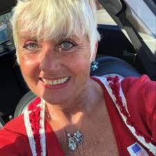 Kim Acton (@kim.acton.12) • Facebook, Connect with friends