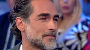 Sergio Muniz è diventato papà: la foto con la bellissima dedica al figlio