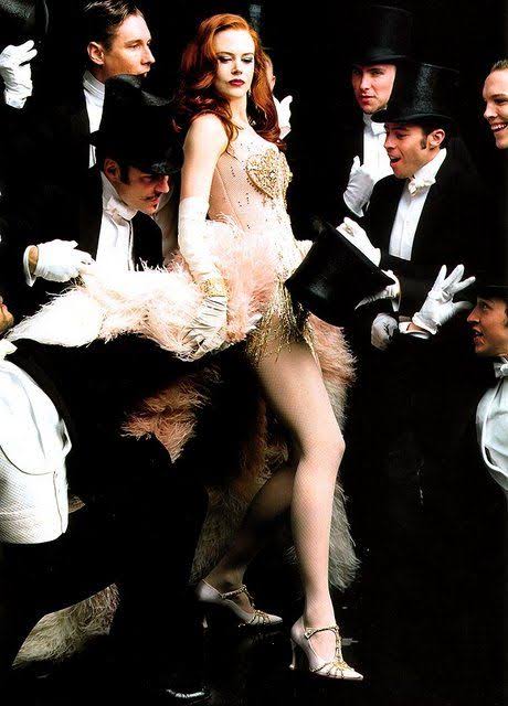 Nicole Kidman's Moulin Rouge dress (designer: Catherine Martin) -la  cortesana Satine-Oscar vestuario 2001