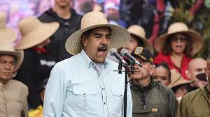 Los documentos del 'Pollo' Carvajal afirman que Cuba usó ritos religiosos  para tener bajo control a Maduro - Libertad Digital