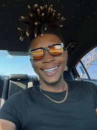 In the truck 🚛vs outside of the truck