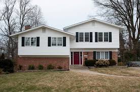 12055 government center pkwy fairfax, va 22035. Professional Screen Porch Contractor In Fairfax Va With Screeneze Split Level House Screened Porch Craftsman Style