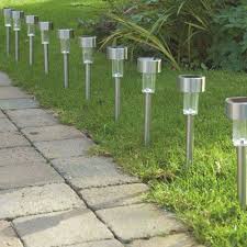 Led Wegeleuchte 10 Flammig Garten Living In 2020 Solar Powered Garden Lights Solar Driveway Lights Led Outdoor Lighting