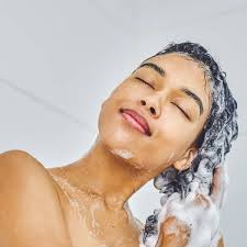 Glamour UK: 11 vital mistakes you make in the shower that ruin your sk