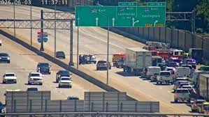 I-264 East reopens after multi-vehicle crash in east Louisville