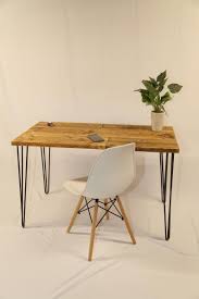 Reclaimed Wood Top And Metal Leg Desk Desk Wooden Desk Etsy Wooden Desk Chairs White Wooden Desk Metal Desk Legs