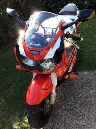 Honda Cbr900rr Fireblade Sc33 1997 Red 10100 Miles Honda Honda Superbike Red