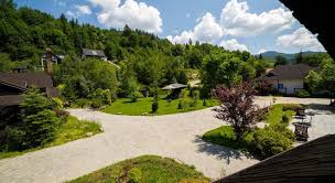 Hotel sandru campulung, date contact hotel sandru, cazare campulung hoteluri, prezentare completa hotel sandru campulung, poze sandru imprejurimi si obiective turistice campulung. Casa Poveste Pensiunea Muzeu Formerly Casa Poveste Strada Sandru Nr 35 Campulung Moldovenesc