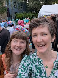 Lovely to celebrate Gromit Unleashed 3 this week at the unveiling of all  the sculptures in the garden of the Aardman Studio in Bristol 🤩 Wonderful  to celebrate with lots of the