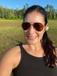 Gina Knauer's Instagram, Twitter & Facebook