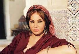 تواصل الفنانة روبى تصوير مشاهدها فى فيلم برة المنهج داخل فيلا بالقاهرة، ومن المقرر أن تنتقل إلى المشاهد الخارجية الأسبوع المقبل. ØµÙÙŠØ© Ø§Ù„Ø¹Ù…Ø±ÙŠ ØªØ³ØªØ¹ÙŠØ¯ Ø°ÙƒØ±ÙŠØ§ØªÙ‡Ø§ Ù…Ø¹ ÙÙŠÙ„Ù… Ø§Ù„Ù…ØµÙŠØ± ØµÙˆØ± Ø§Ù„ÙŠÙˆÙ… Ø§Ù„Ø³Ø§Ø¨Ø¹