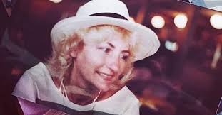 Behind the Set Design of Todd and Margo's House in 'Christmas Vacation'