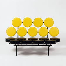 Ihre beeinflussung ist noch sehr stark und ihr einfluss auf die design möbel bleibt unverändert auch. Die Pop Art Gilt Als Bedeutendste Kunstlerische Stromung Seit 1945 Sie Nahm Den Von Starkult Warenfetisch Und Art Furniture Vitra Design Museum Vitra Design