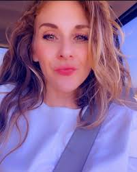 Trying to help my bonus brother find a good lady. He's in with my people  and he's a solid guy. Doesn't need anything from anyone just loyalty and  friendship possibly more. He