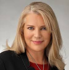 Kari Mitchell's Instagram, Twitter & Facebook