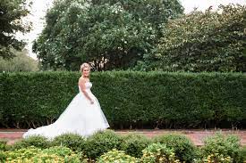 Cleveland wedding venues offer a variety of options for your big day. Tanglewood Park Bridals Tanglewood Park Wedding Photographer