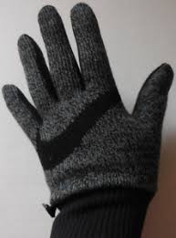 About 4% of these are leather gloves & mittens, 17% are acrylic gloves & mittens. Nike Men S Hyperstorm Knit Gloves Color Smoke Grey Black Black Size S M New 887791361479 Ebay