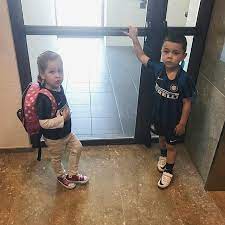 Mainly deployed as a winger, perišić can also play as second striker or an attacking midfielder. Footballers Wags Kids Leonardo And Manuela Perisic Ivan Perisic