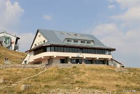 Pentru ca nu am mai participat de > 25 de ani la drumetii si expeditii montane, sper prin lansarea acestei ture sa gasesc doritori, eventual cu experienta mai proaspata ca mine, cu care sa ma asociez. Din FrumuseÈile Ascunse Ale Bucegilor Lacul Bolboci Traseu Montan PanÄ La Cabana MioriÈa Èi Piatra ArsÄ Webphoto Ro