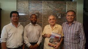 Arq. Roberto Bejar ,...