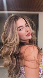 Um corte é um corte 😮‍💨🤌🏻 por ela @margarethslops e a escova mais  perfeita pela @rosoarescoiffeur 💓